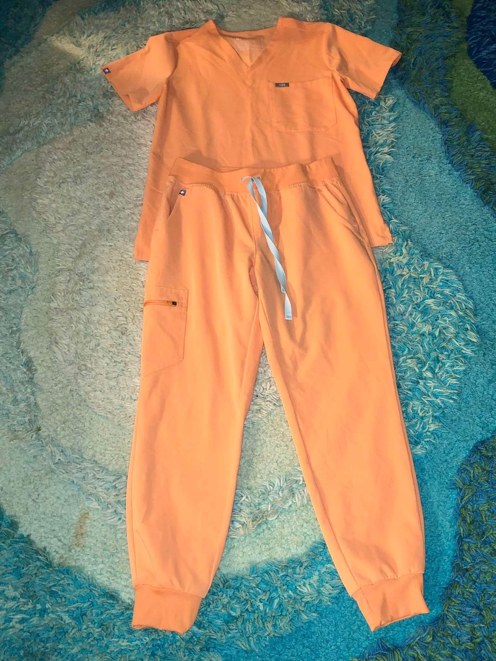 FIGS Technical Collection Scrub Set Top & Zamora Jogger Pants S Orange